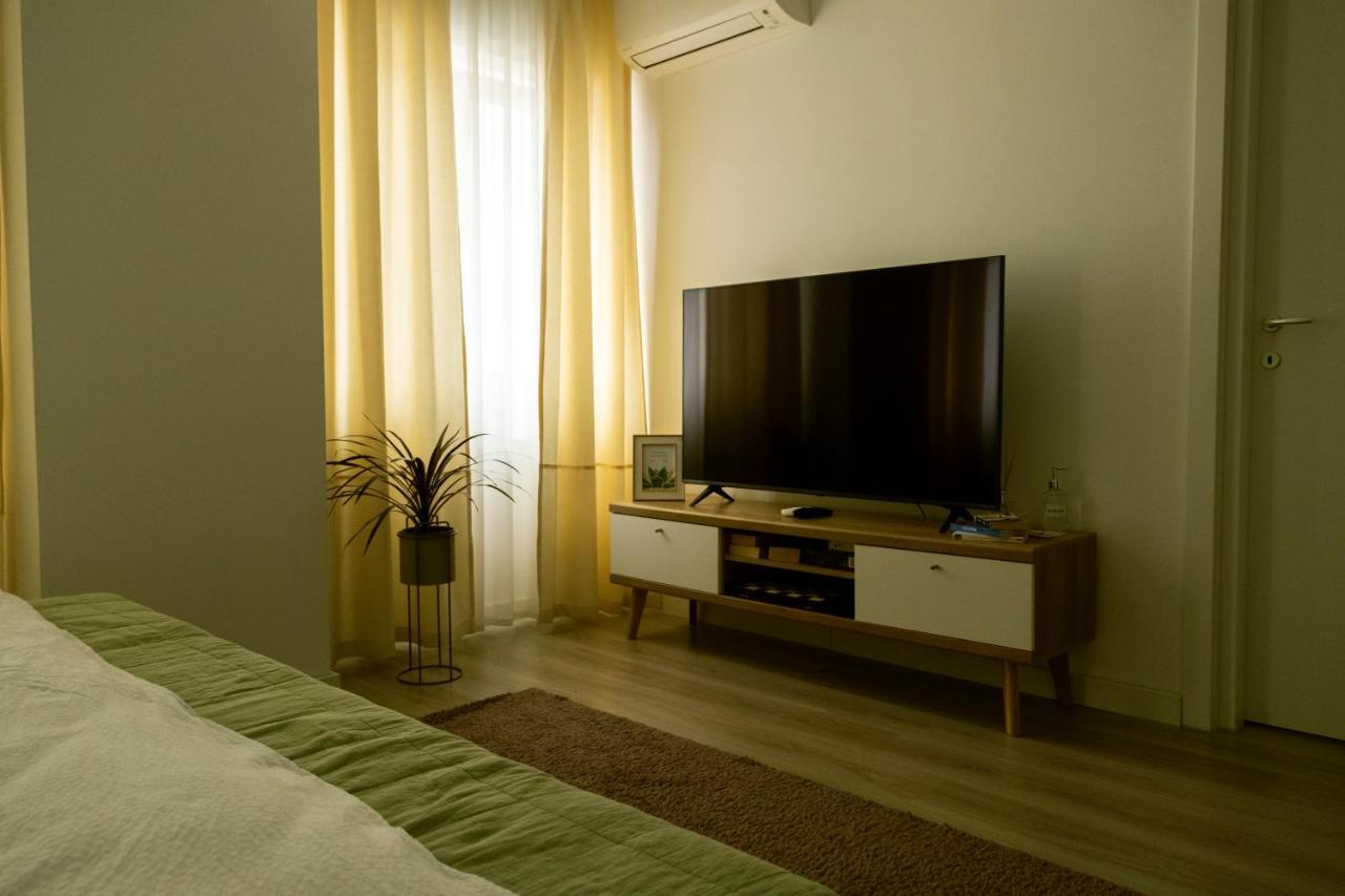 Lara 65 - Cozy & Modern Apartment @ Conest Iasi Exterior photo